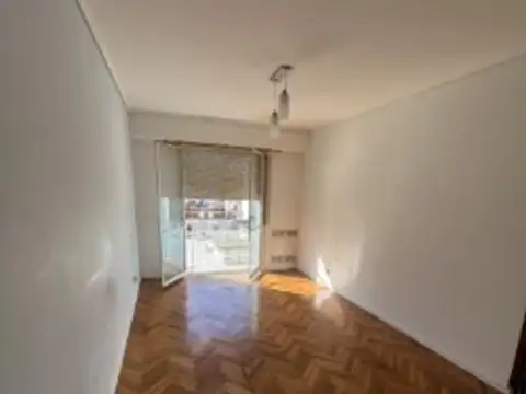 ALQUILER 3 AMBIENTES CONTRAFRENTE.ADOLFO ALSINA 2000