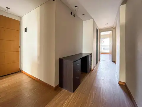1 Dormitorio con Patio en Zona Rio