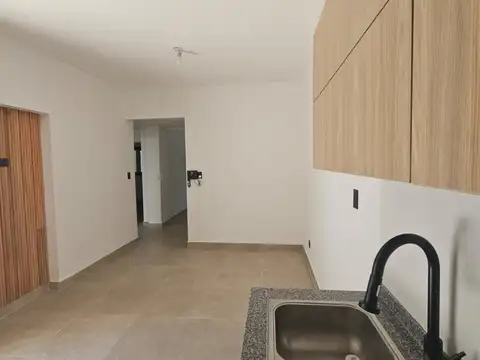 Depto Tipo Casa en Venta al Este