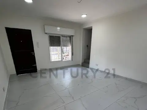 12 e/ 75 y 76 2100, Piso 0