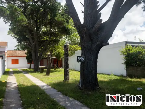 Casa Sola En Lote Mar De Ajó - C417