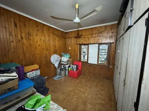 Casa 5 ambientes con 1 baño