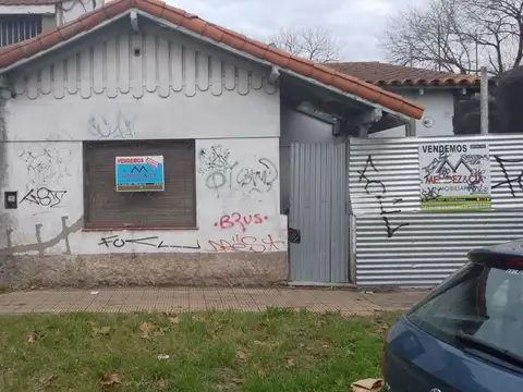 Casa - Venta - Argentina, BURZACO - ETCHEGOYEN 793