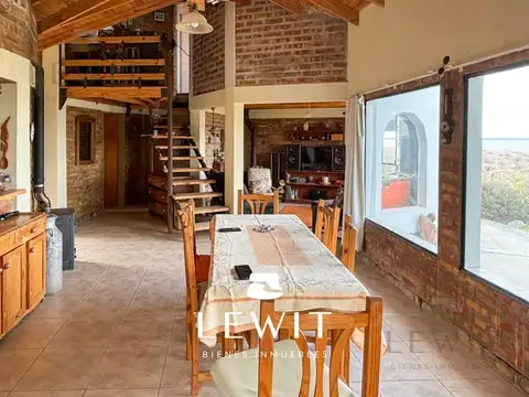 Venta casa Lago Mari Menuc | 2 dormitorios | Garage | Quincho | Lago Mari Menuco | Bº  Club Hidronor