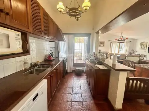 Casa en Alquiler de 5 dormitorios