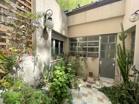 Depto Tipo Casa 5 ambientes con 2 baños