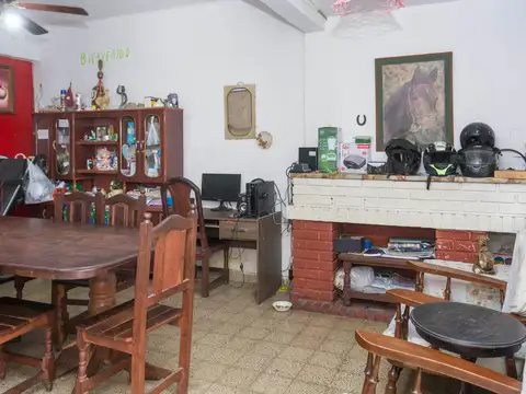 Casa 5 ambientes con 1 baño