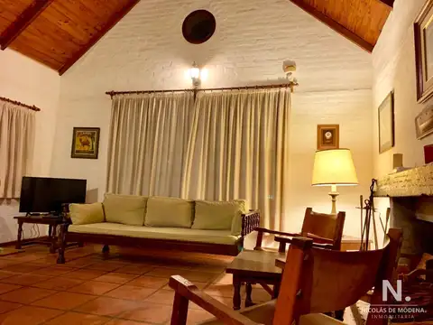 Casa 3 ambientes con 1 baño