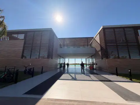 Terreno en Venta en Terralagos, USD 180.000