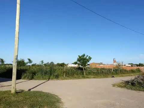 Terreno en Venta 27  mts Frente