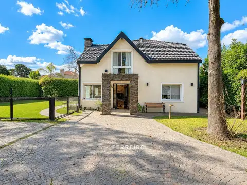 CASA EN VENTA EN PRADERAS DE SAN IGNACIO, SAN MIGUEL