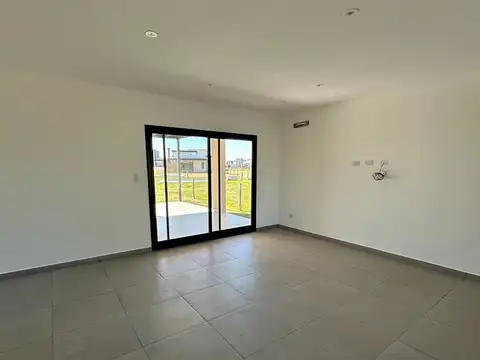 Casa en Alquiler en El Aljibe, USD 1.300