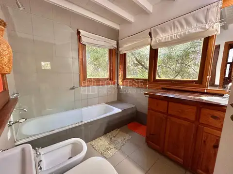 Casa en Venta en Mar De Las Pampas, USD 230.000