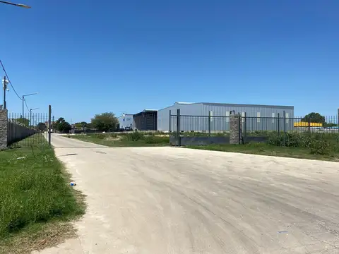 Terreno en Alquiler 30  mts Fondo