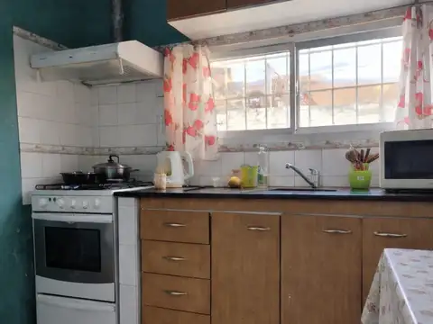 Casa 4 ambientes con 1 baño