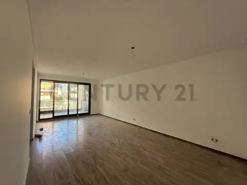 Granaderos 400, Piso 4