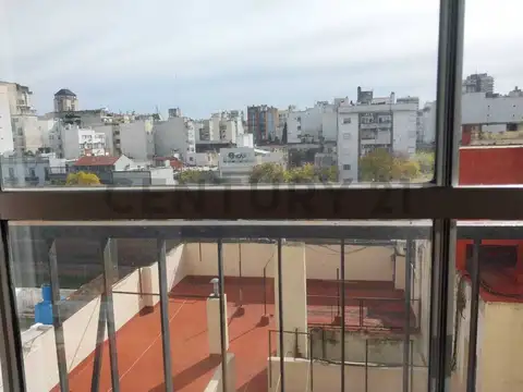 VENTA DEPARTAMENTO 3 AMBIENTES. ALMAGRO. APTO CREDITO - a remodelar