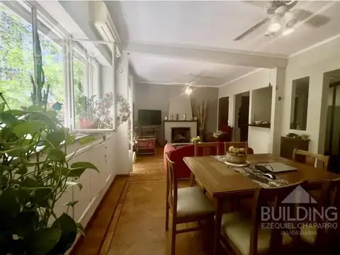 PH de tres dormitorios, cochera y terraza amplia en venta en La Plata