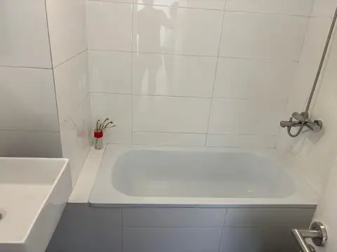 CONVENCION N° 1994, 802 - 2 AMB CON COCHERA CATEGORIA