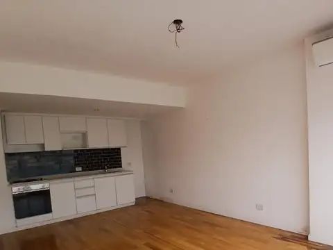 CONVENCION N° 1994, 802 - 2 AMB CON COCHERA CATEGORIA