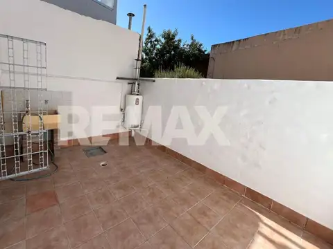 Depto Tipo Casa en Alquiler 36 años
