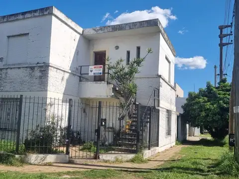 CASA MULTIFAMILIAR VENTA 4 AMB VILLA LUZURIAGA
