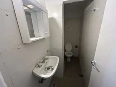 Oficina 3 ambientes con 1 baño