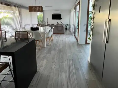 Casa en Venta en Haras Del Sur 2, USD 400.000