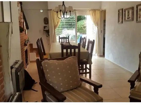 Casa en Alquiler Temporal con 2 cocheras
