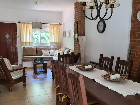 Casa en Alquiler Temporal en Zona Duplex, USD 2.500