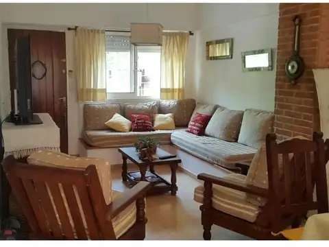 Casa en Alquiler Temporal en Zona Duplex, USD 1.800