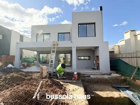 Casa en Venta en Vila Marina II, USD 360.000