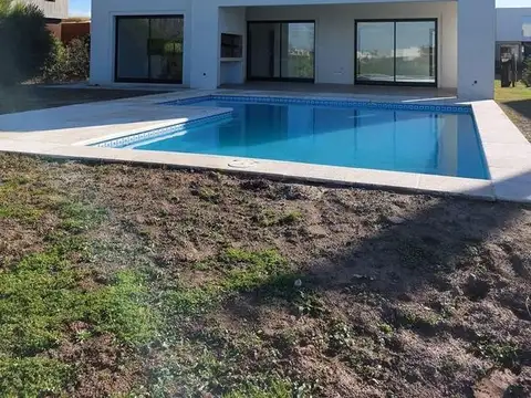 Casa  en Venta en El Cantón Golf, El Cantón, Escobar