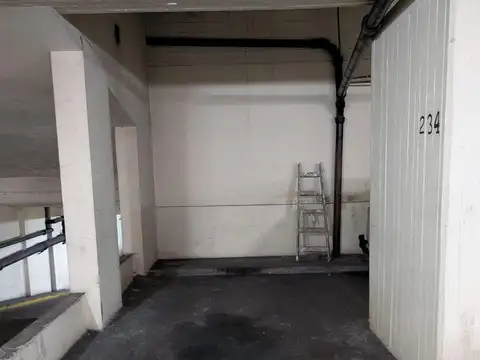 Cochera  Zona Tribunales - Seguridad 24 hs