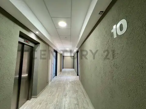 Oficina en Venta con 1 cochera