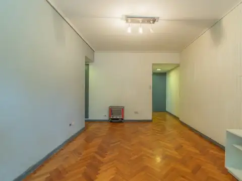 Departamento en Venta en Parque Chacabuco, USD 88.000