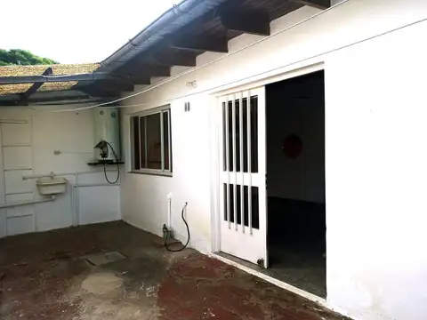 Depto Tipo Casa en Alquiler de 2 ambientes
