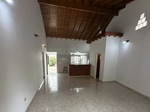 Casa en Venta en Barrio Uno, USD 198.000