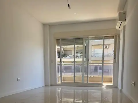 V. Urquiza 2 ambientes con Toillete en Alquiler Cullen 5200