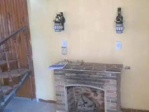 Casa de 4 ambientes y medio, en muy buena ubic