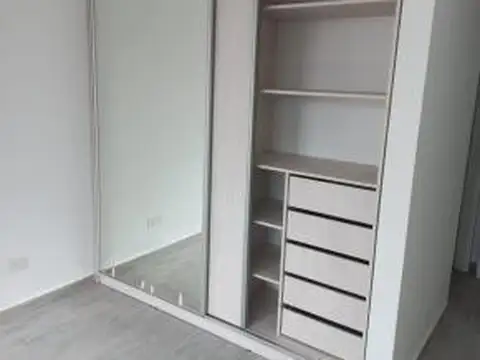 Departamento en Alquiler con 1 cocheras