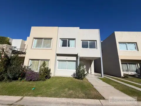 Casa - Venta - Argentina, San Miguel - GUSTAVO FLAUBERT 1396
