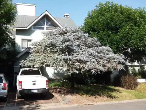 Barrio Cerrado Tres Horquetas