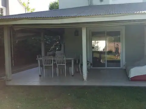 Casa en Alquiler 25 años