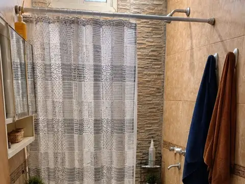 SE VENDE CASA 6AMB +PILETA SANTA ROSA VALLE VIEJO