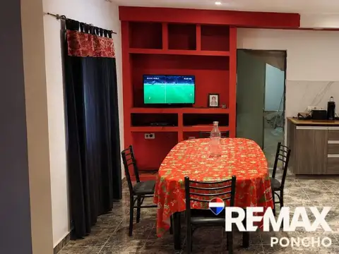 Casa 7 ambientes con 2 baños