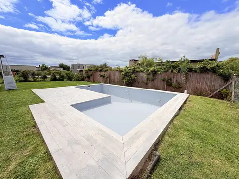 Casa de 4 ambientes en Alquiler anual en Santa Emilia, Pilar del Este, GBA Norte