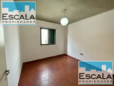DEPARTAMENTO EN ALQUILER DE 2 DORM ESCALERA EXPENSAS BAJA ZONA SUR