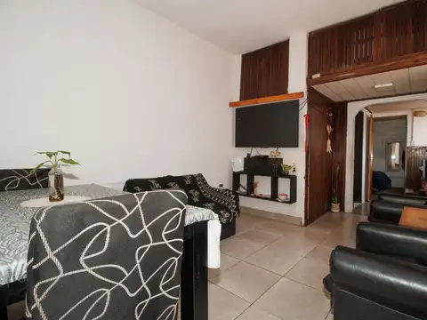 Casa 3 ambientes con 2 baños
