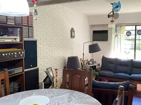 Casa en Venta con 1 cochera